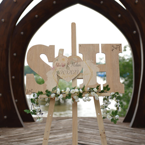 Personalized Wedding Welcome Sign with Engraved Wooden Letter – Custom Wood Guest Book Alternative with Couple’s Name, Wedding Guest Sign In Book and Wedding Guest Book Sign 12–26 Inches